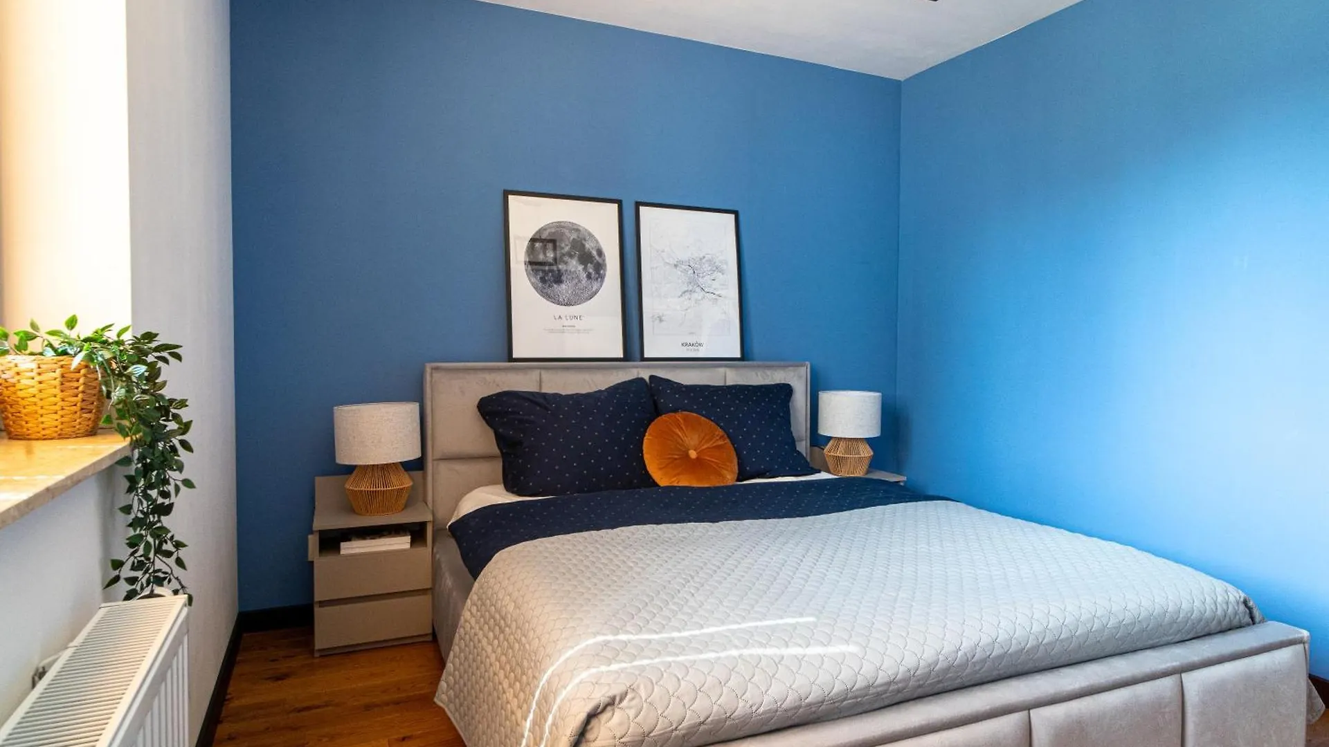 Grey Wall Apartment كراكوفيا