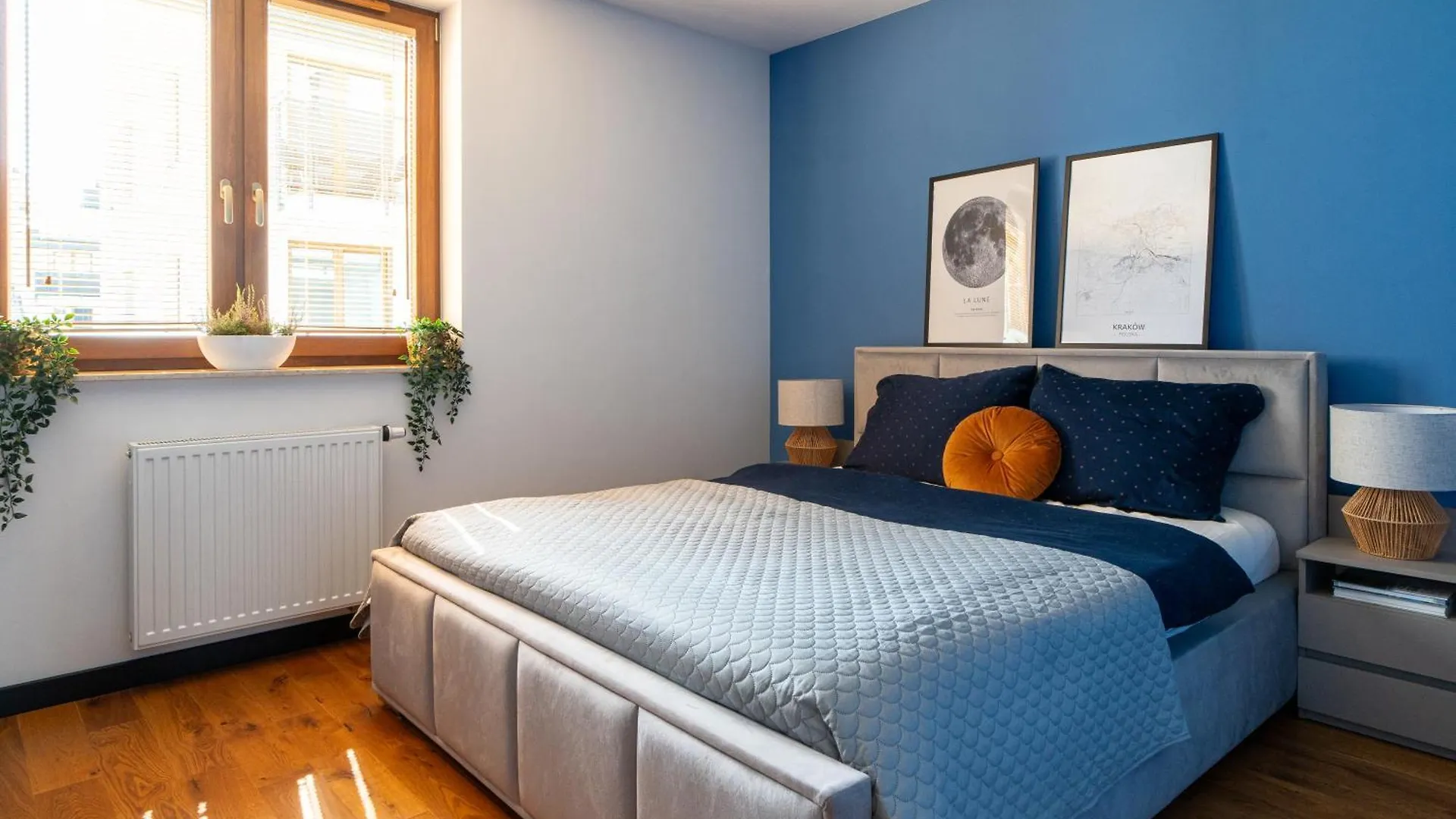 Grey Wall Apartment كراكوفيا